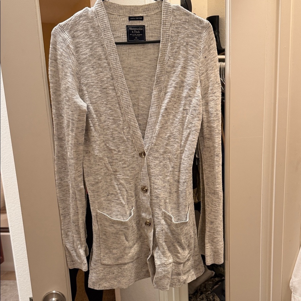 Abercrombie & Fitch Light Gray Cardigan Sweater